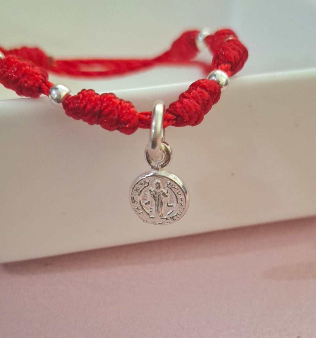 Pulsera 7 nudos roja con San Benito