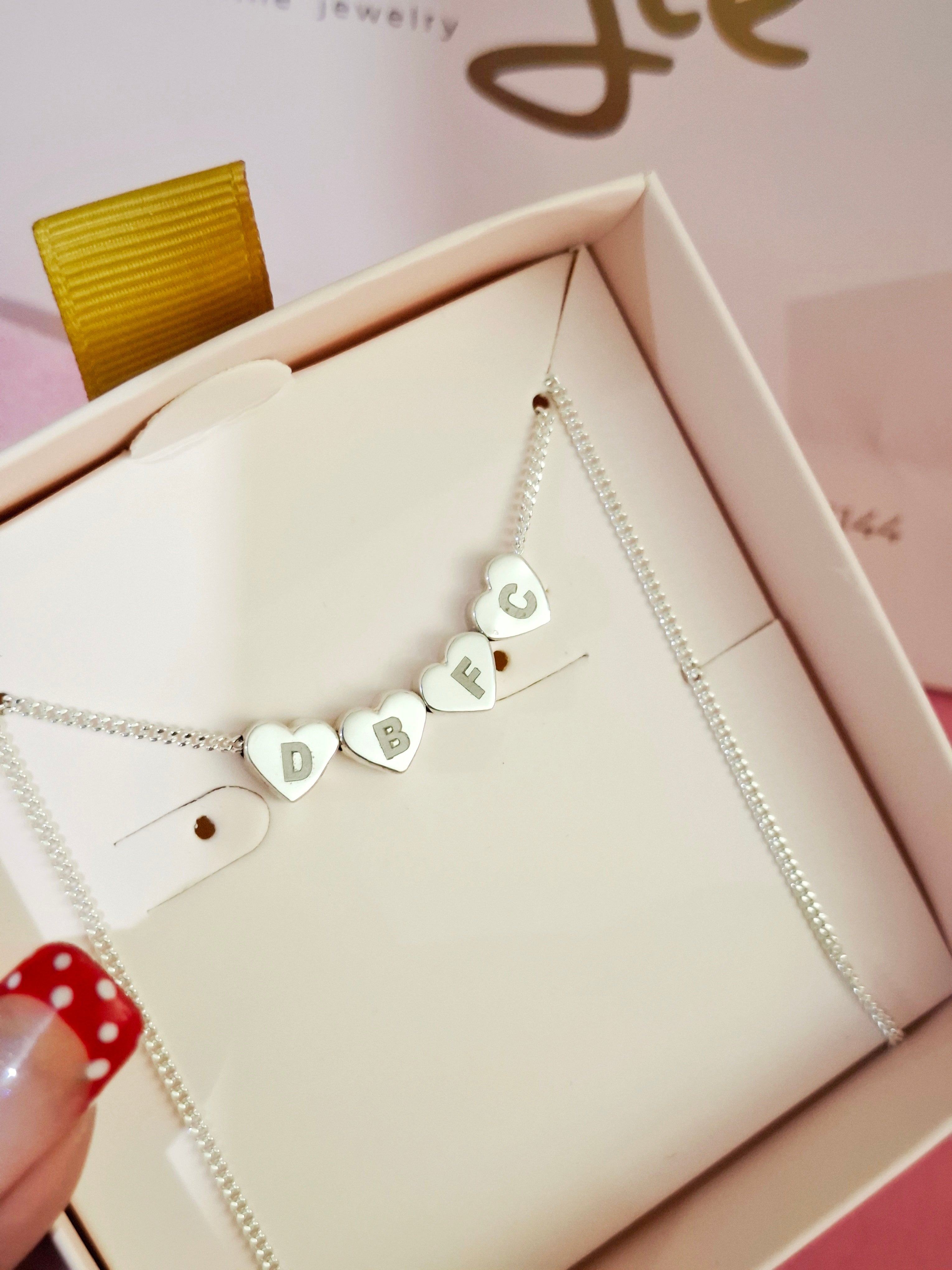 Collar Corazones de Plata