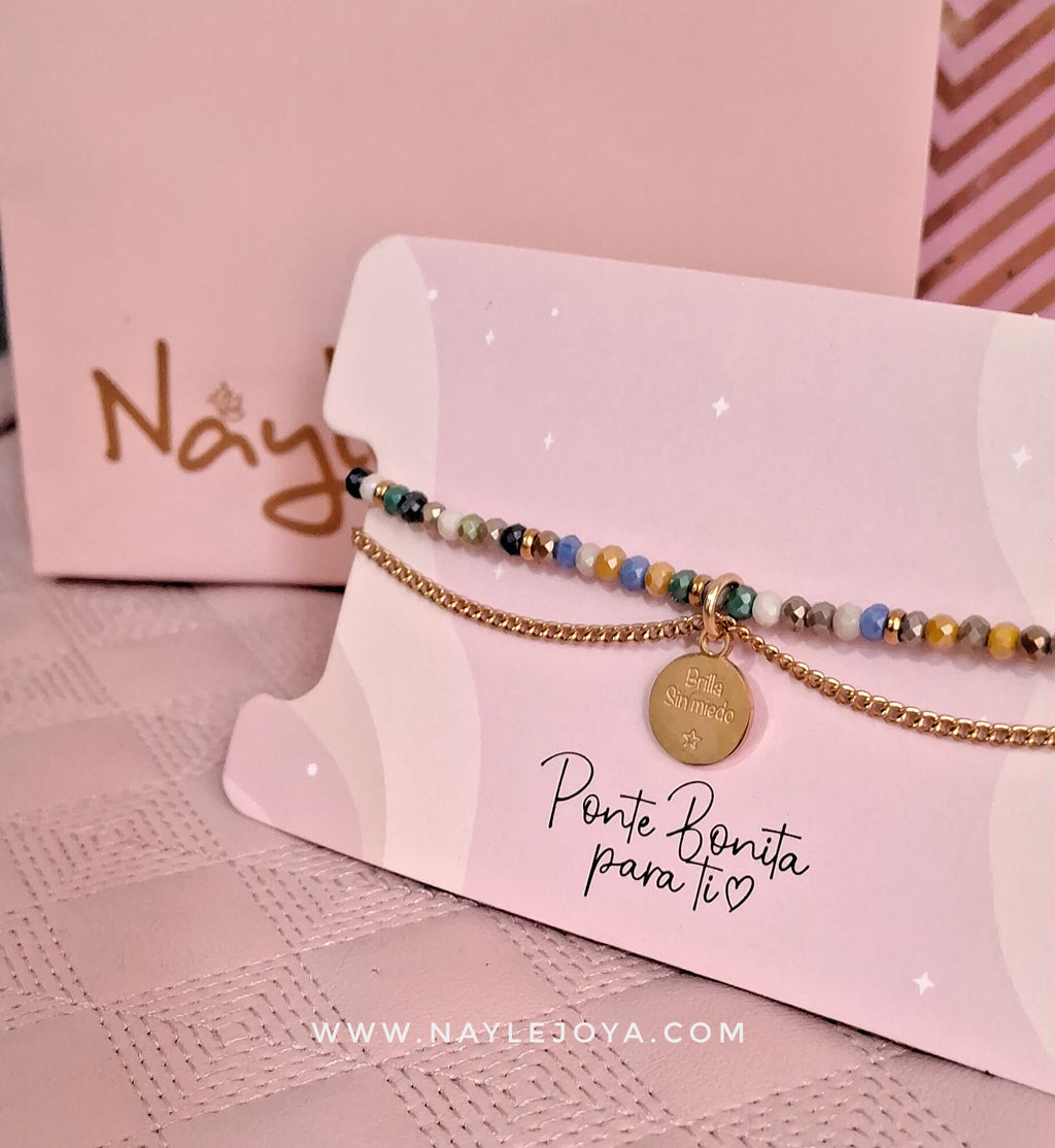 Pulsera Tejida con  Frase en Acero Dorado
